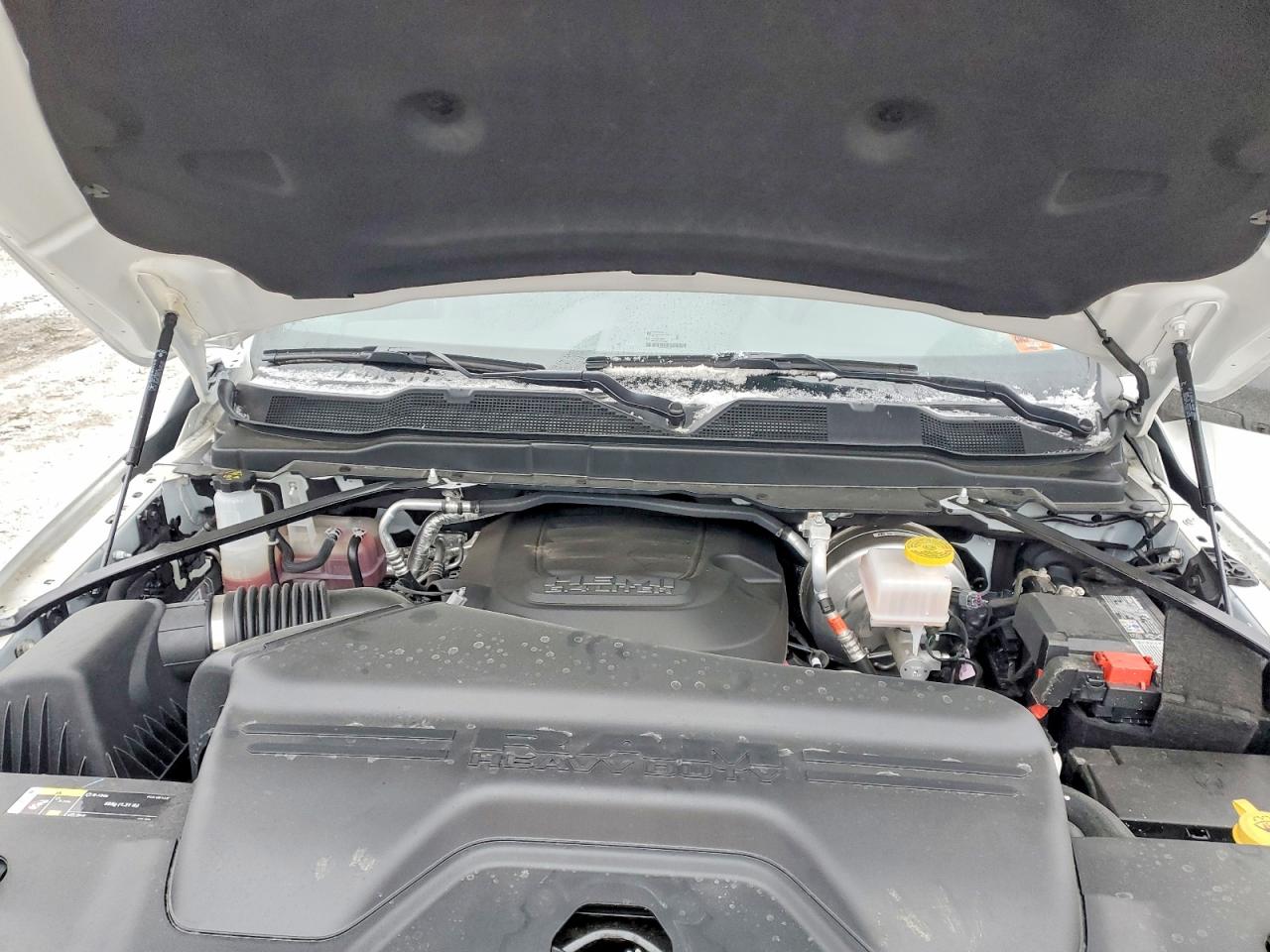 2025 RAM 2500 TRADESMAN photo 11