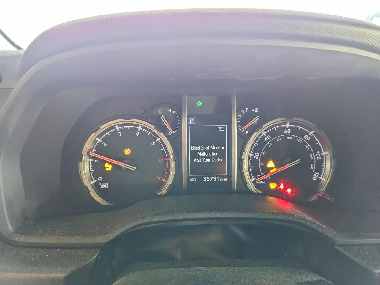 2022 TOYOTA 4RUNNER SR5 PREMIUM photo 9