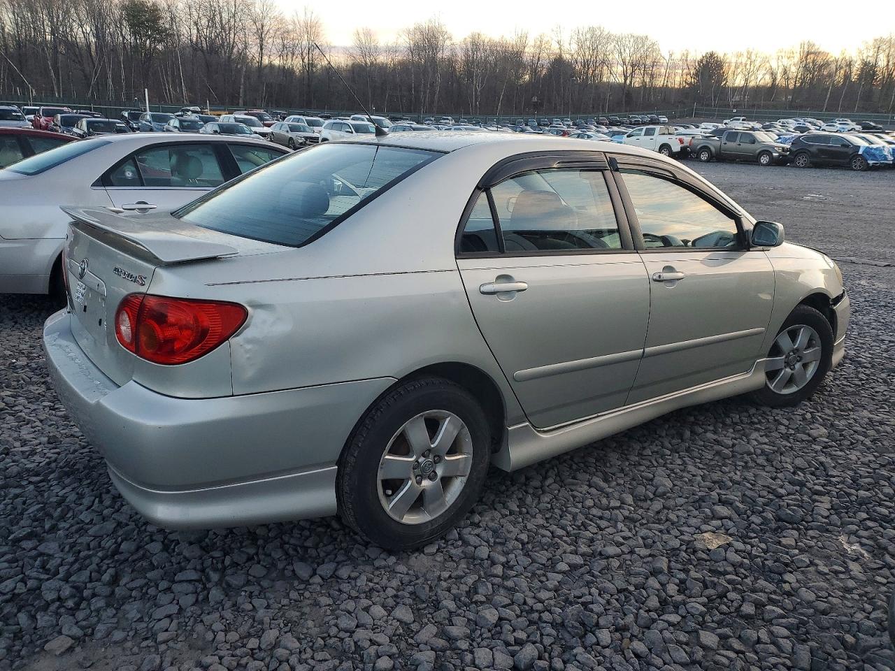 2003 TOYOTA COROLLA CE photo 3