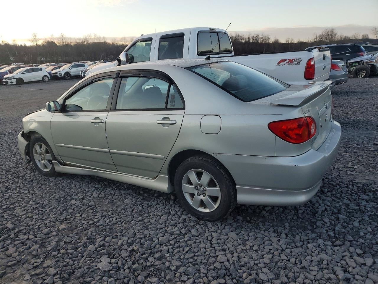 2003 TOYOTA COROLLA CE photo 2