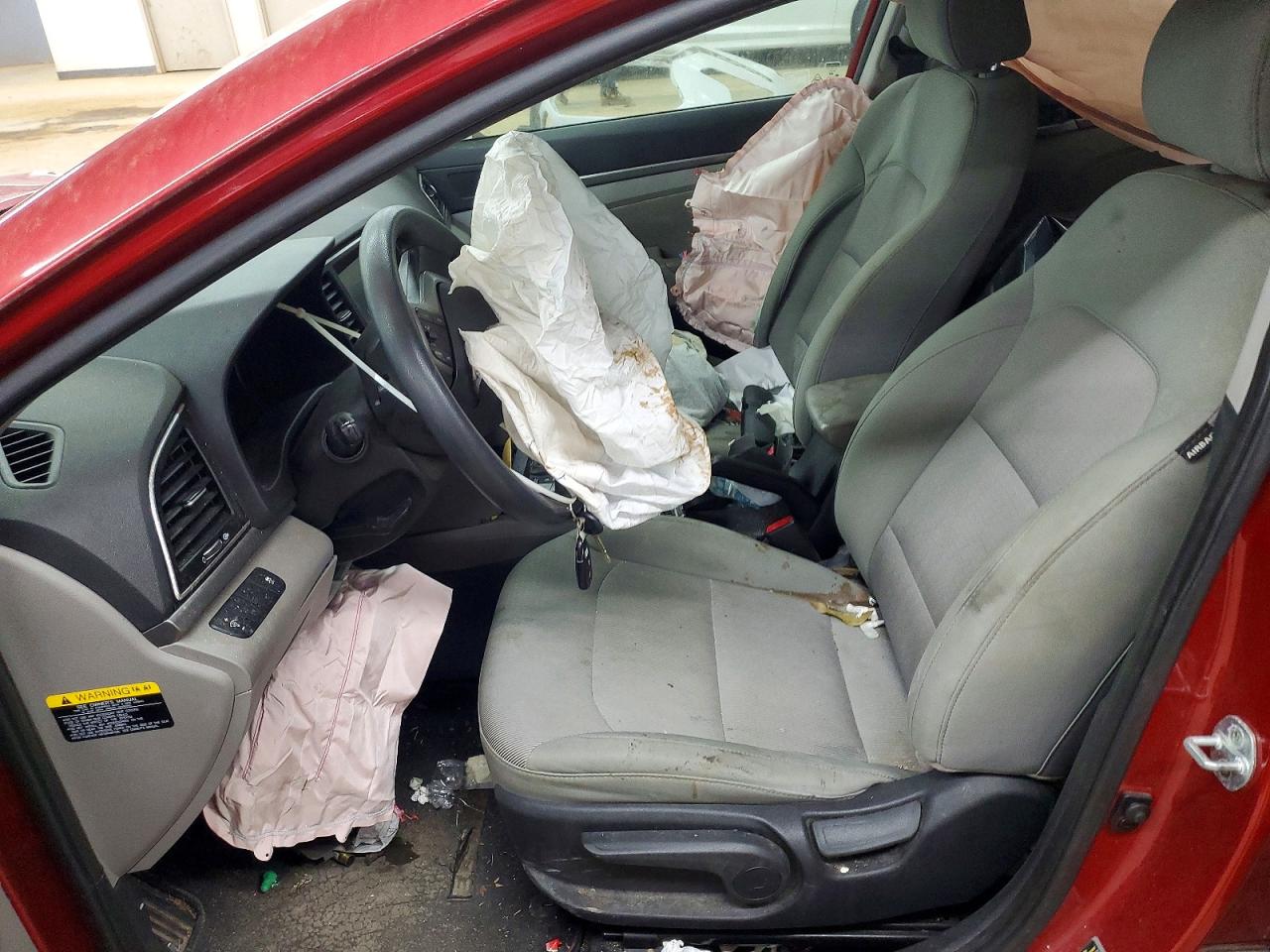 2017 HYUNDAI ELANTRA SE photo 13