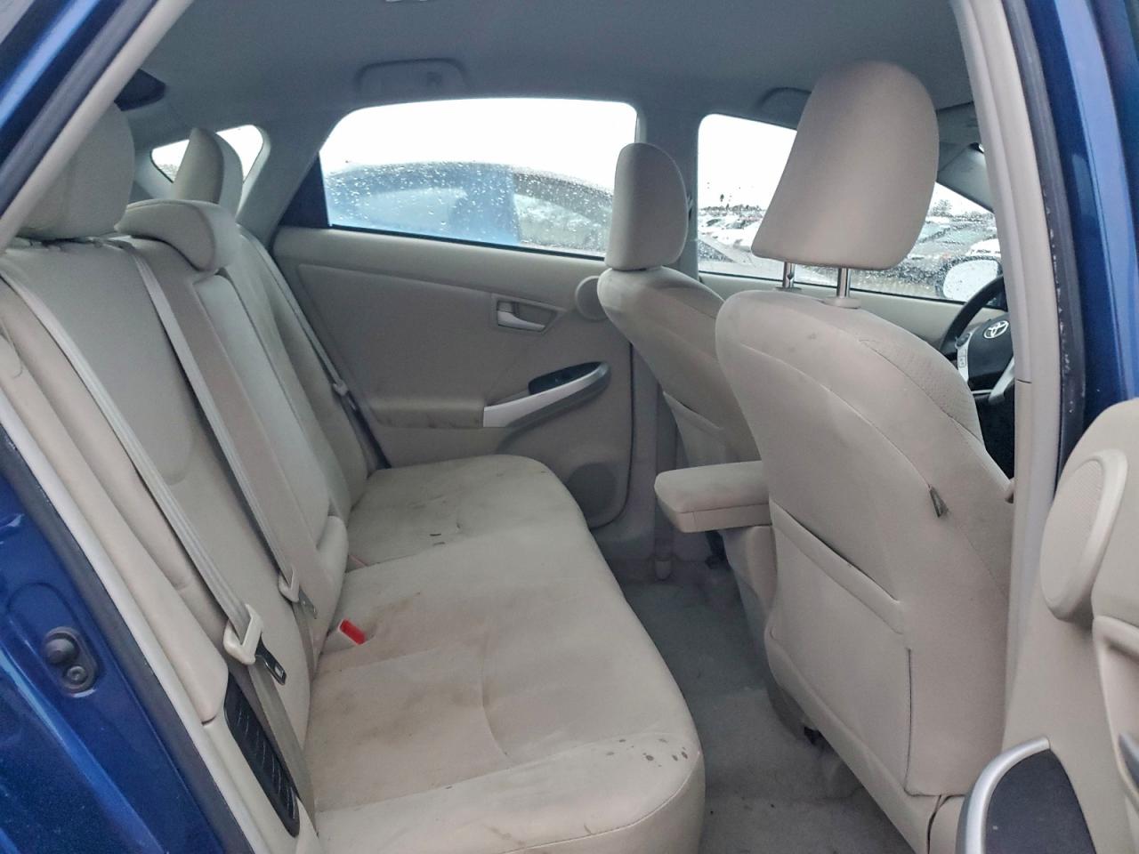 2011 TOYOTA PRIUS photo 10