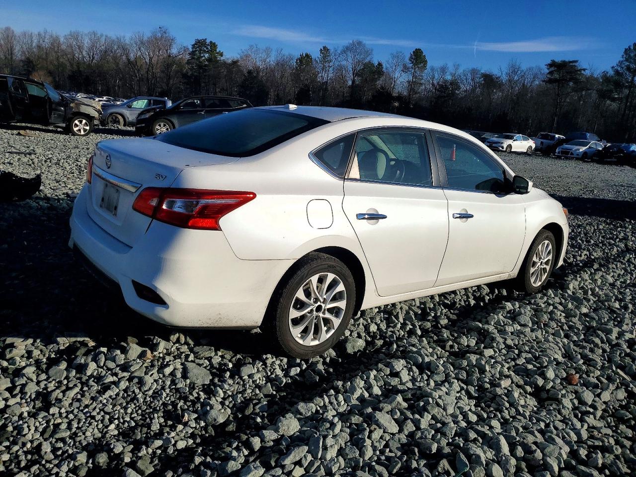 2017 NISSAN SENTRA S photo 3