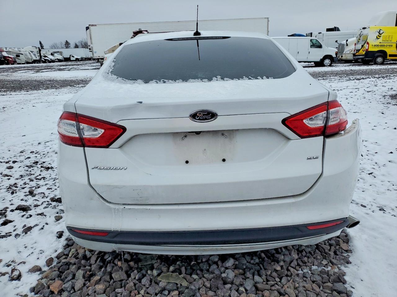 2016 FORD FUSION SE photo 16
