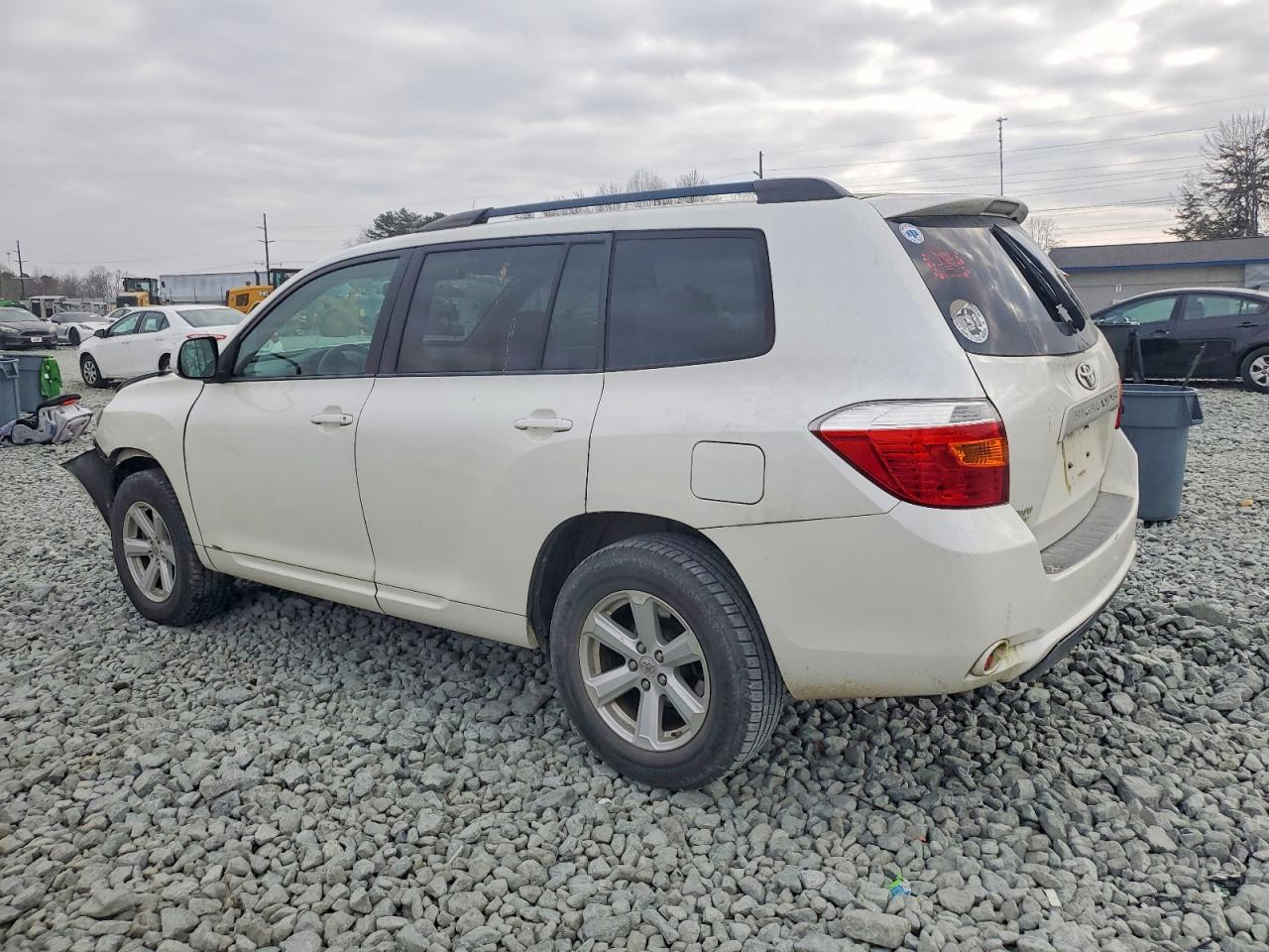 2010 TOYOTA HIGHLANDER photo 3