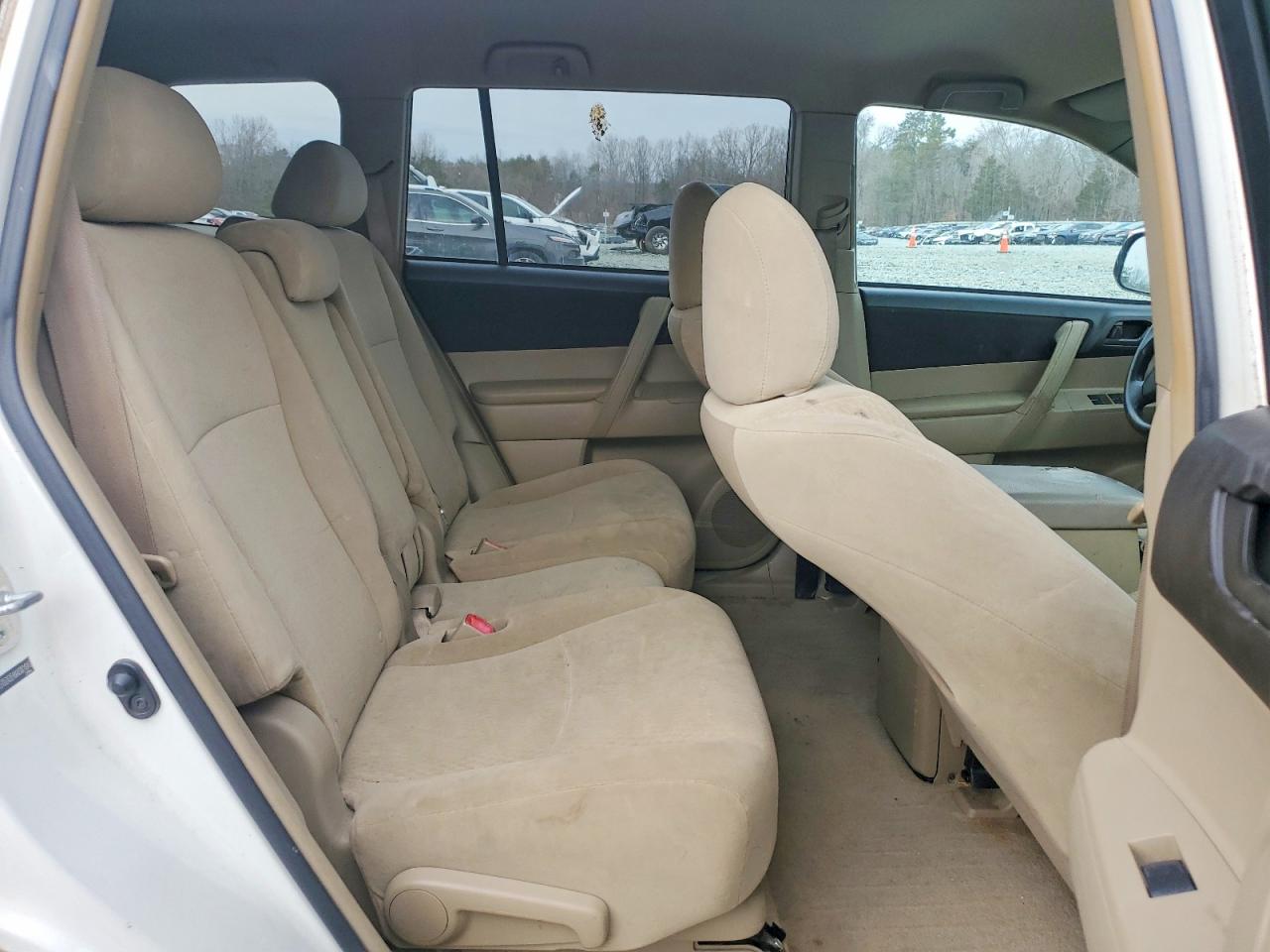 2010 TOYOTA HIGHLANDER photo 21