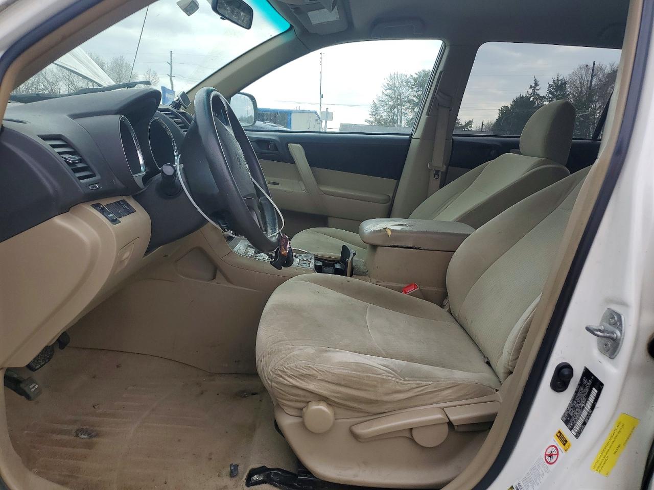 2010 TOYOTA HIGHLANDER photo 13