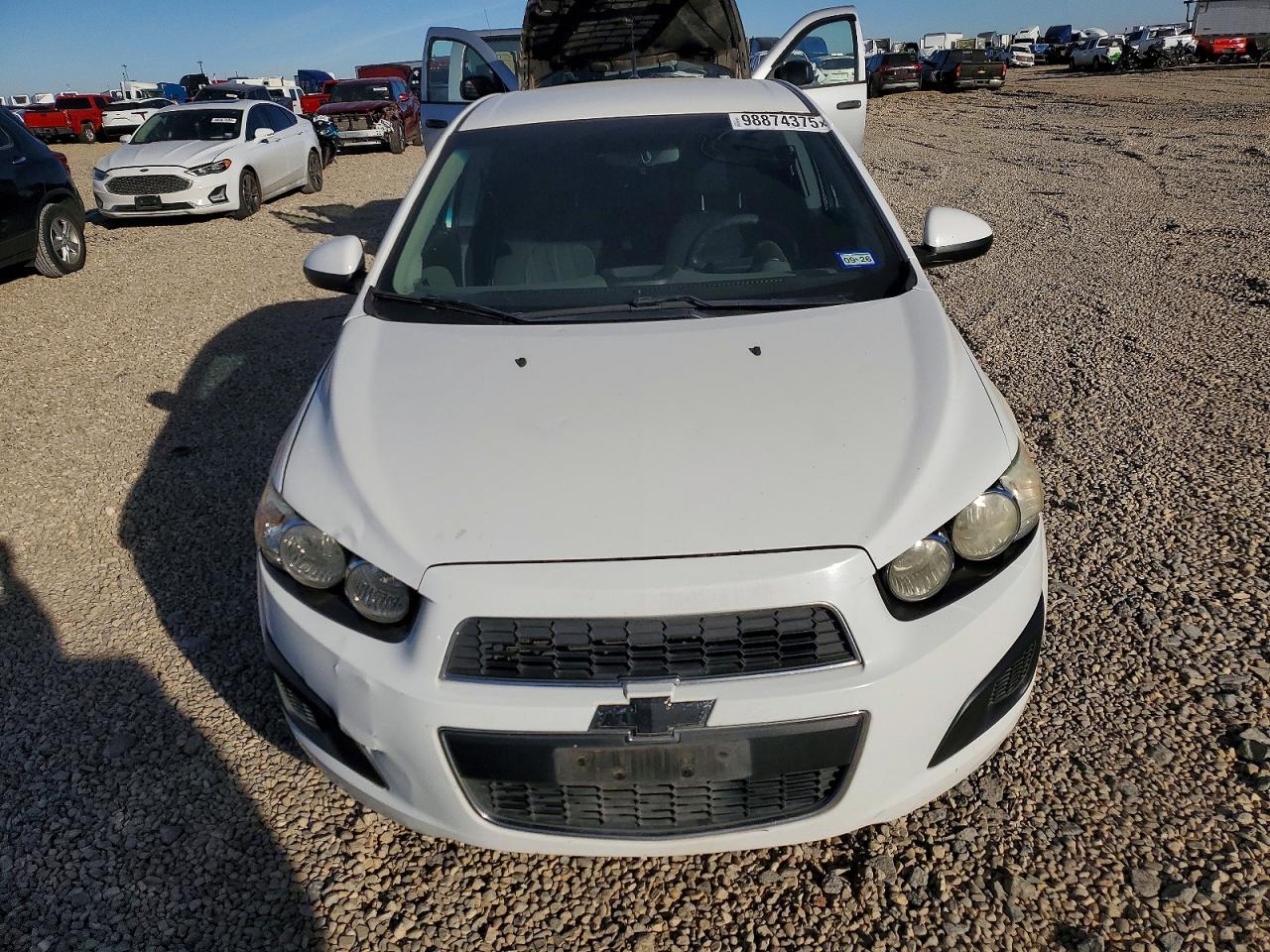 2014 CHEVROLET SONIC LT photo 9