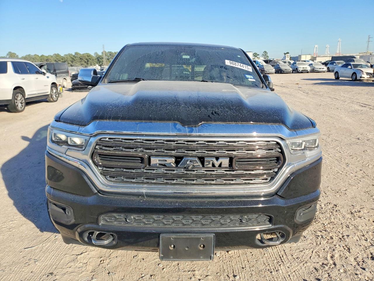 2019 RAM 1500 LIMITED photo 9