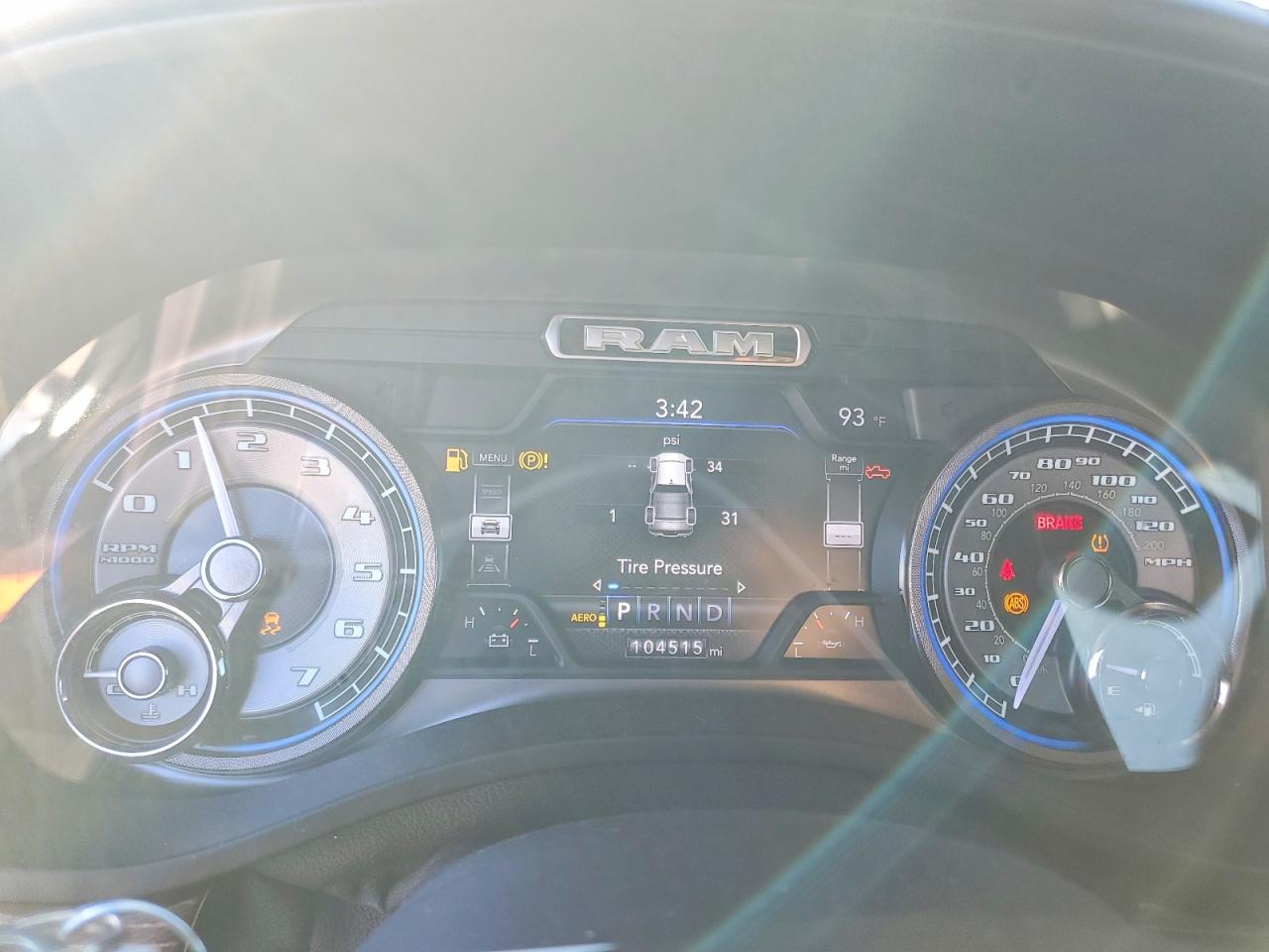 2019 RAM 1500 LIMITED photo 17