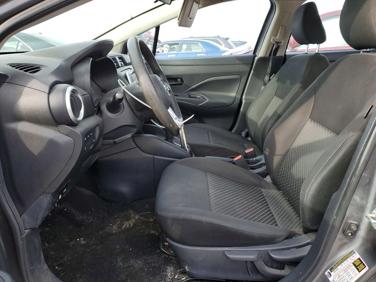 2021 NISSAN VERSA S photo 7