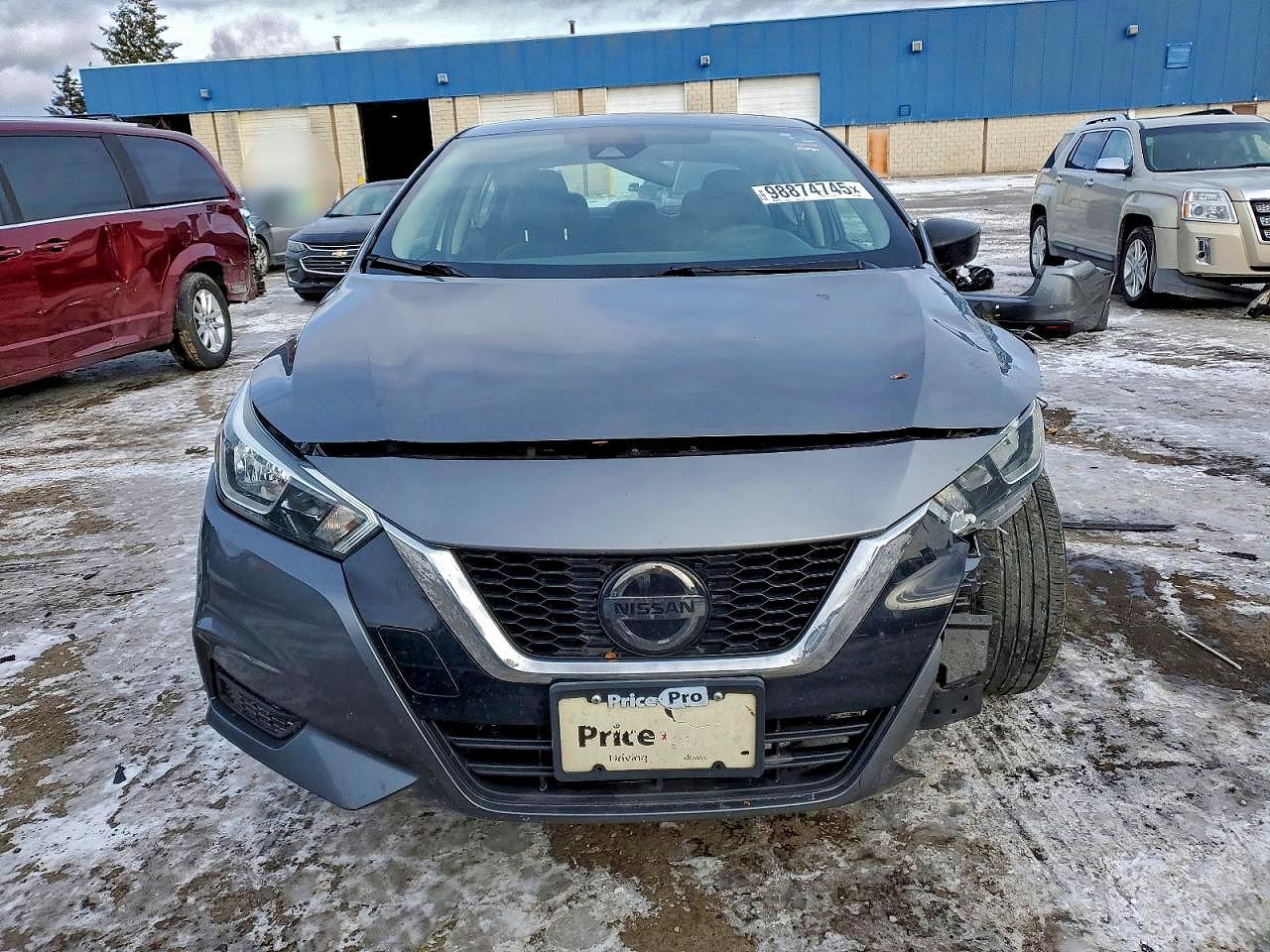 2021 NISSAN VERSA S photo 5
