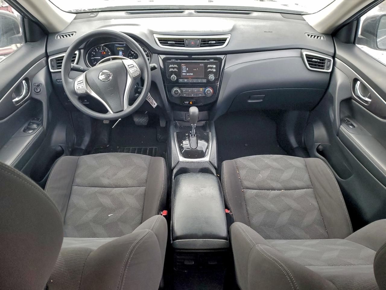 2016 NISSAN ROGUE S photo 8