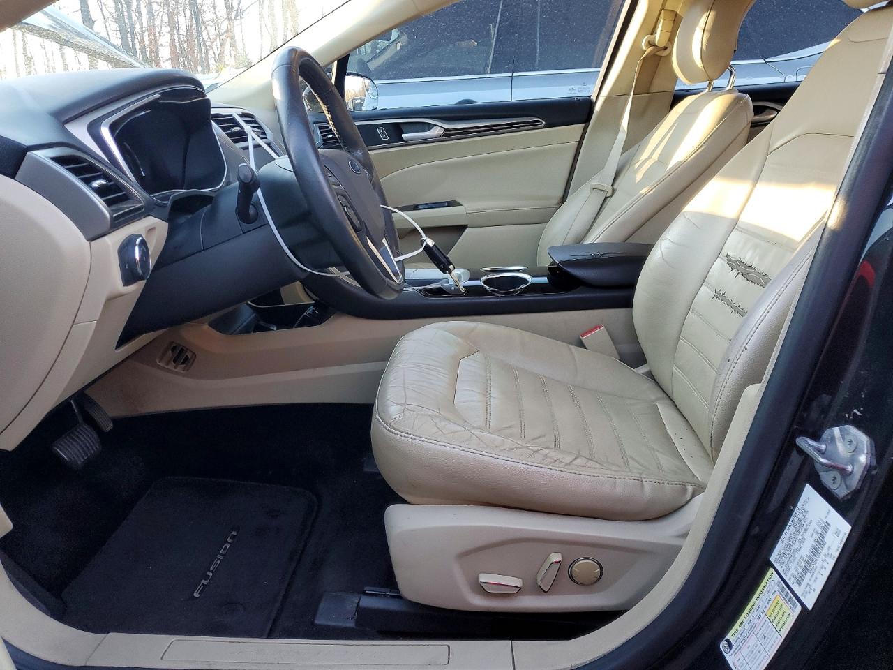 2013 FORD FUSION SE photo 13