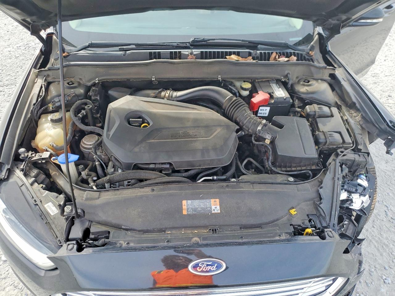 2013 FORD FUSION SE photo 21