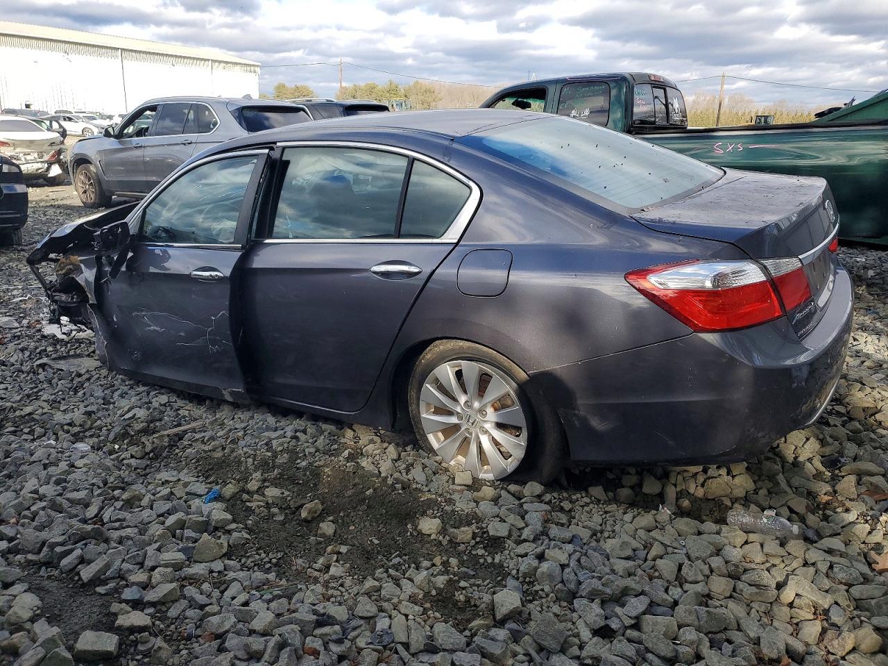 2013 HONDA ACCORD EX photo 2