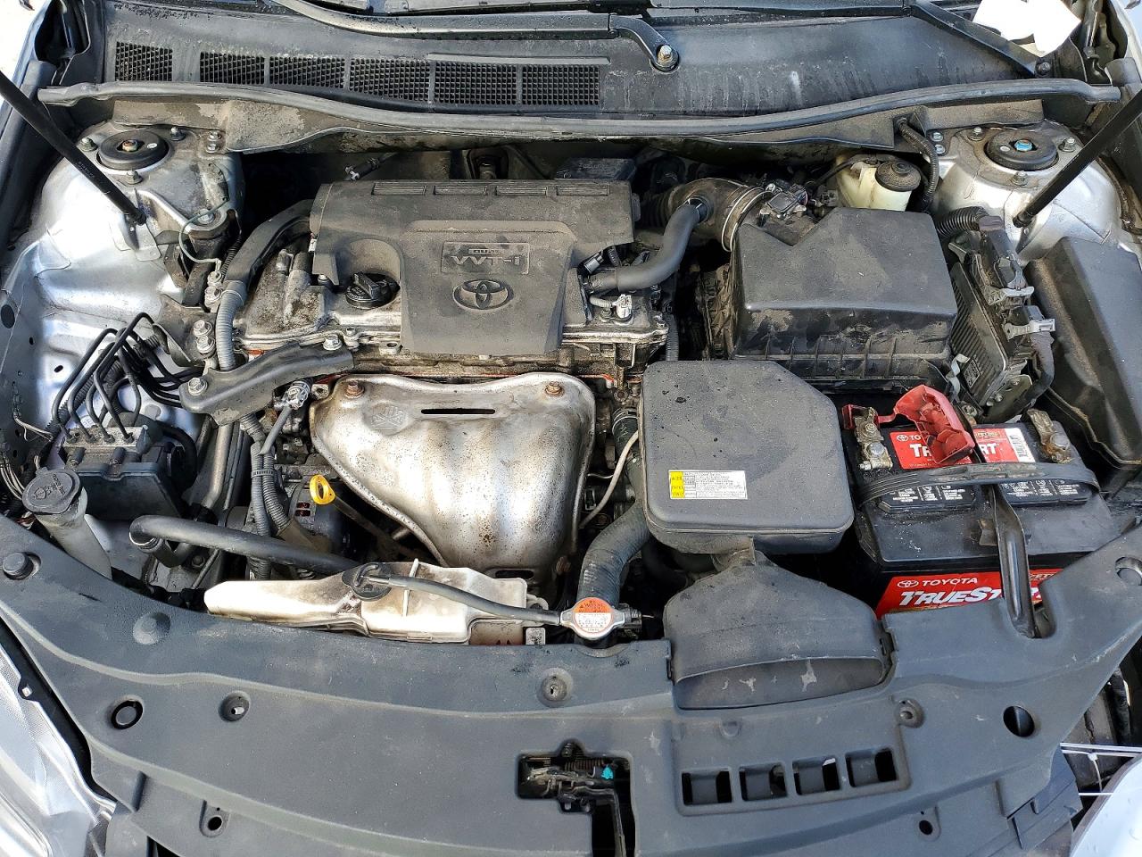 2016 TOYOTA CAMRY LE photo 11