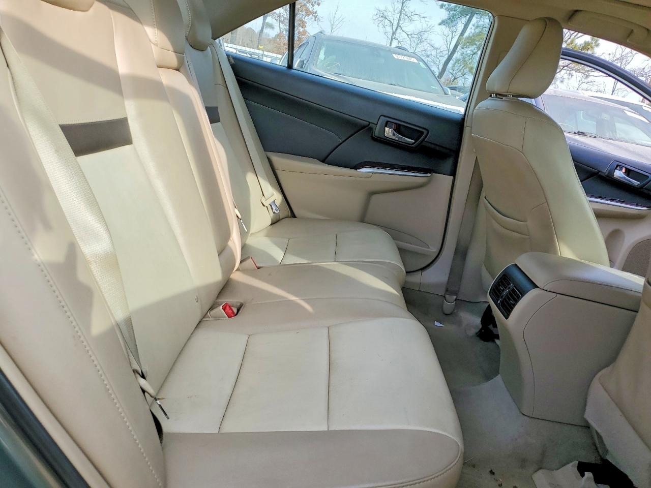 2013 TOYOTA CAMRY L photo 10