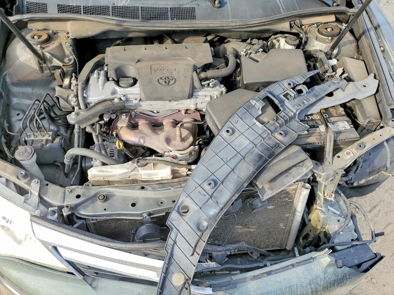 2013 TOYOTA CAMRY L photo 11