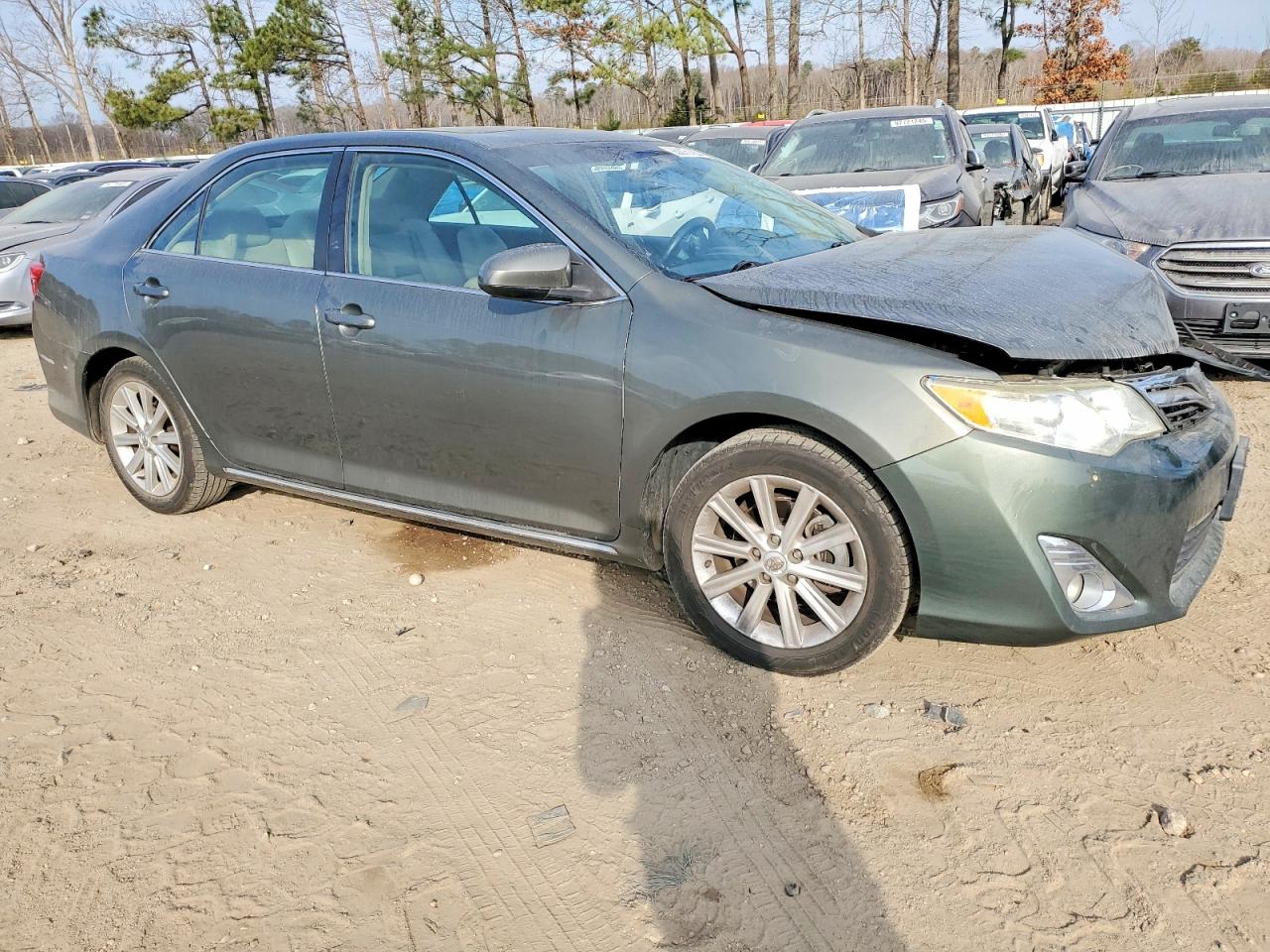 2013 TOYOTA CAMRY L photo 4