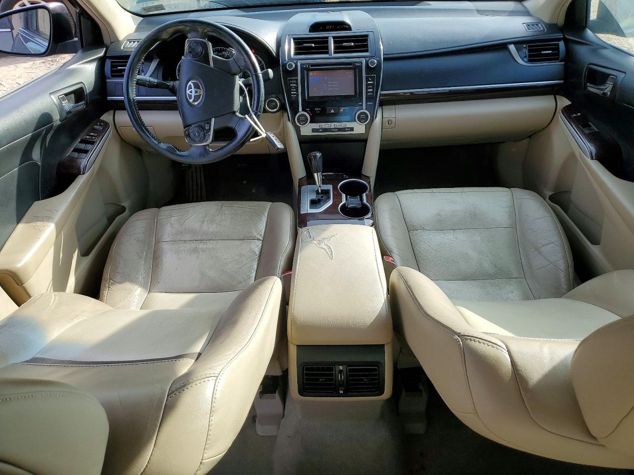 2013 TOYOTA CAMRY L photo 8