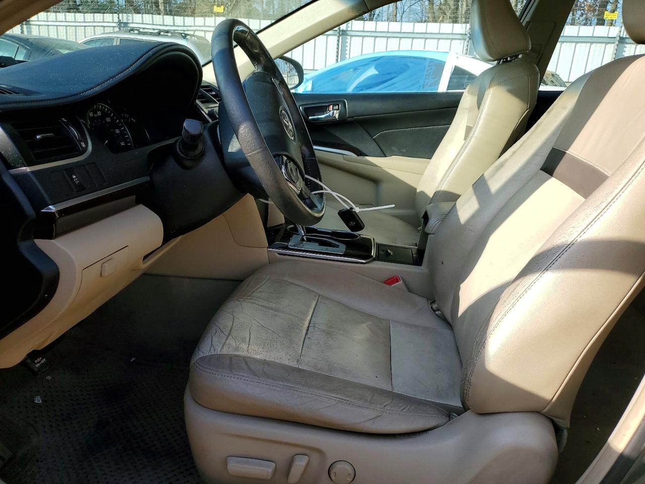 2013 TOYOTA CAMRY L photo 7