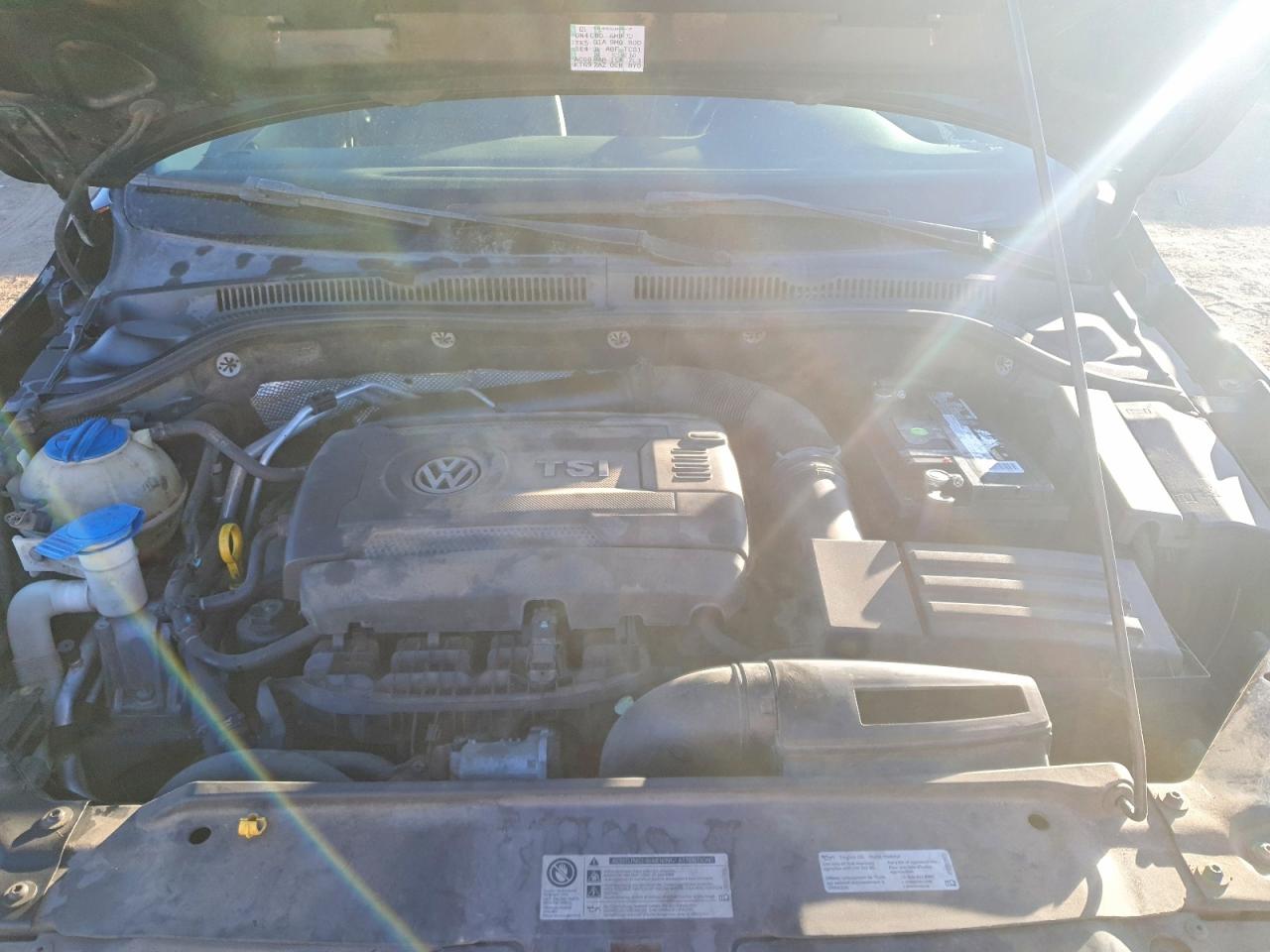 2014 VOLKSWAGEN JETTA SEL photo 31