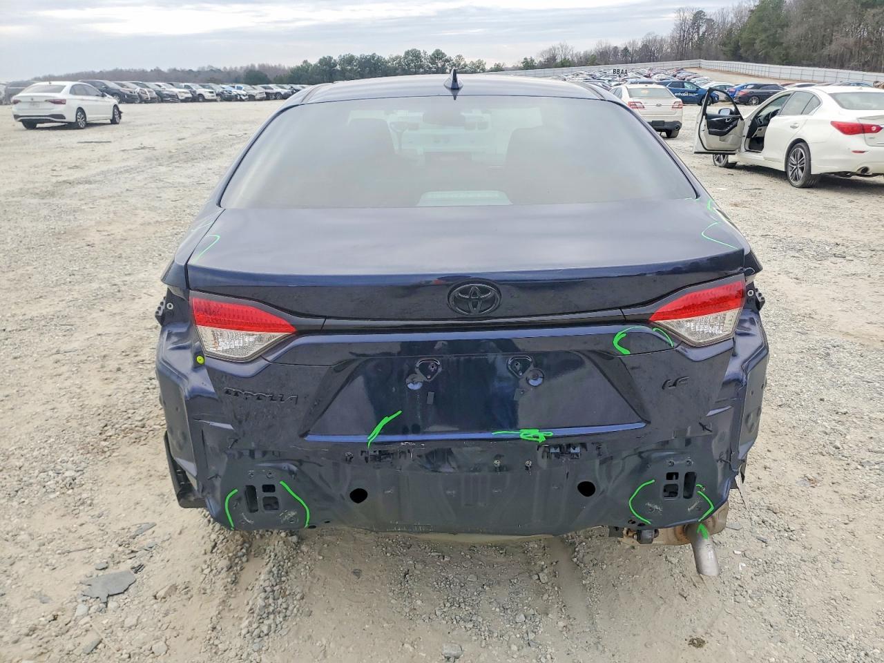2025 TOYOTA COROLLA LE photo 16