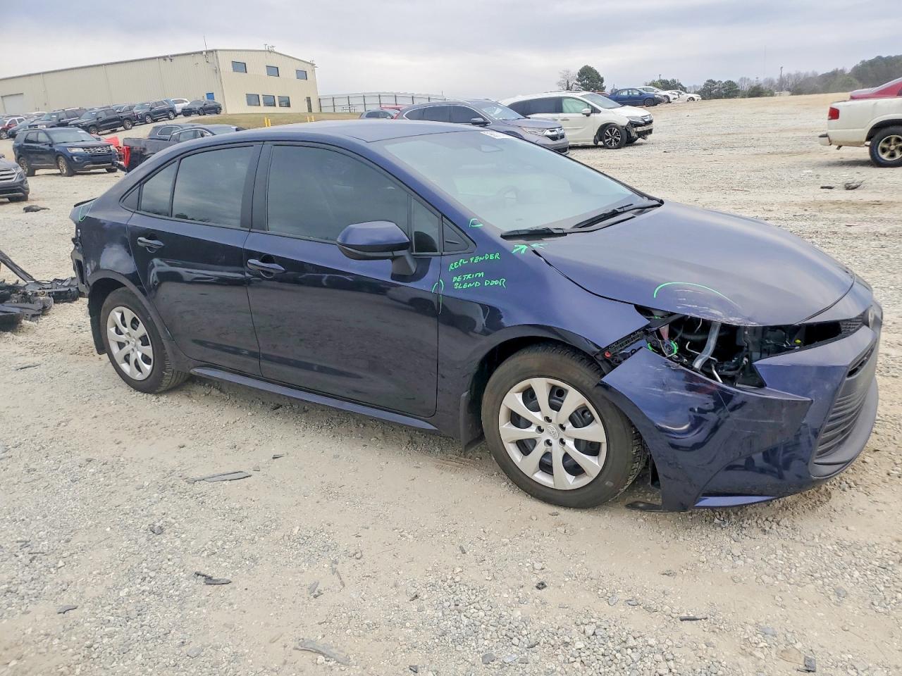 2025 TOYOTA COROLLA LE photo 10