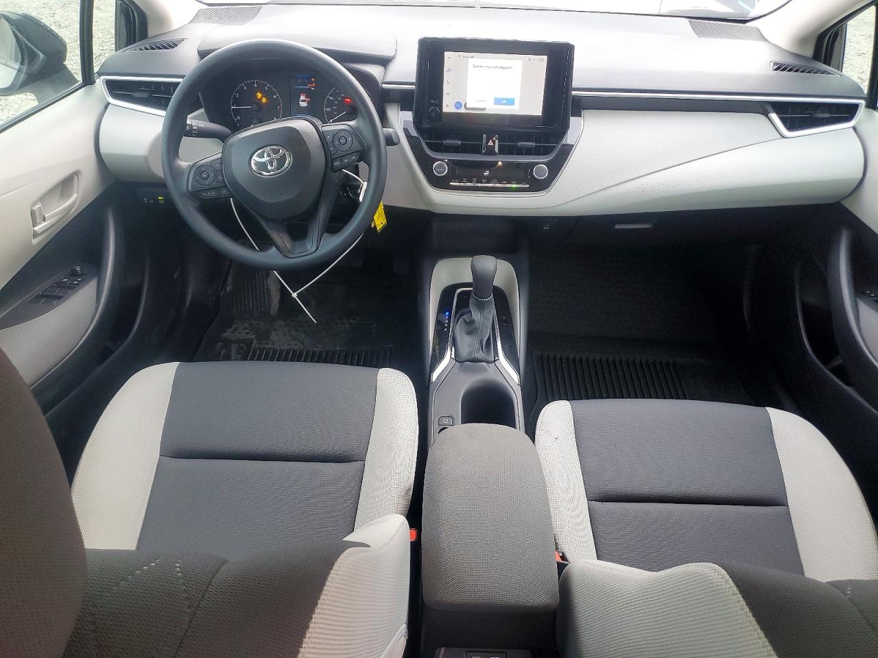 2025 TOYOTA COROLLA LE photo 22