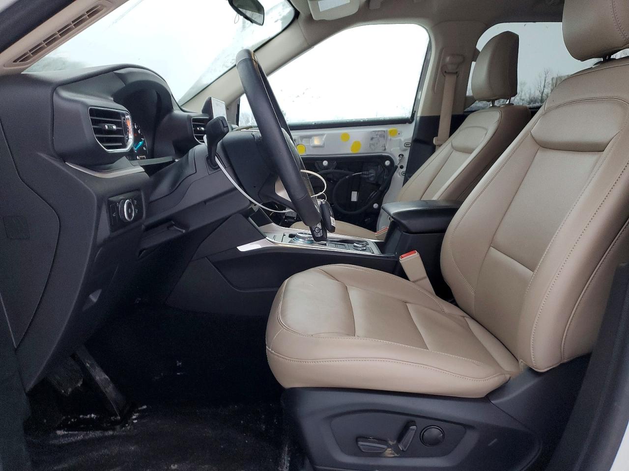 2024 FORD EXPLORER XLT photo 7