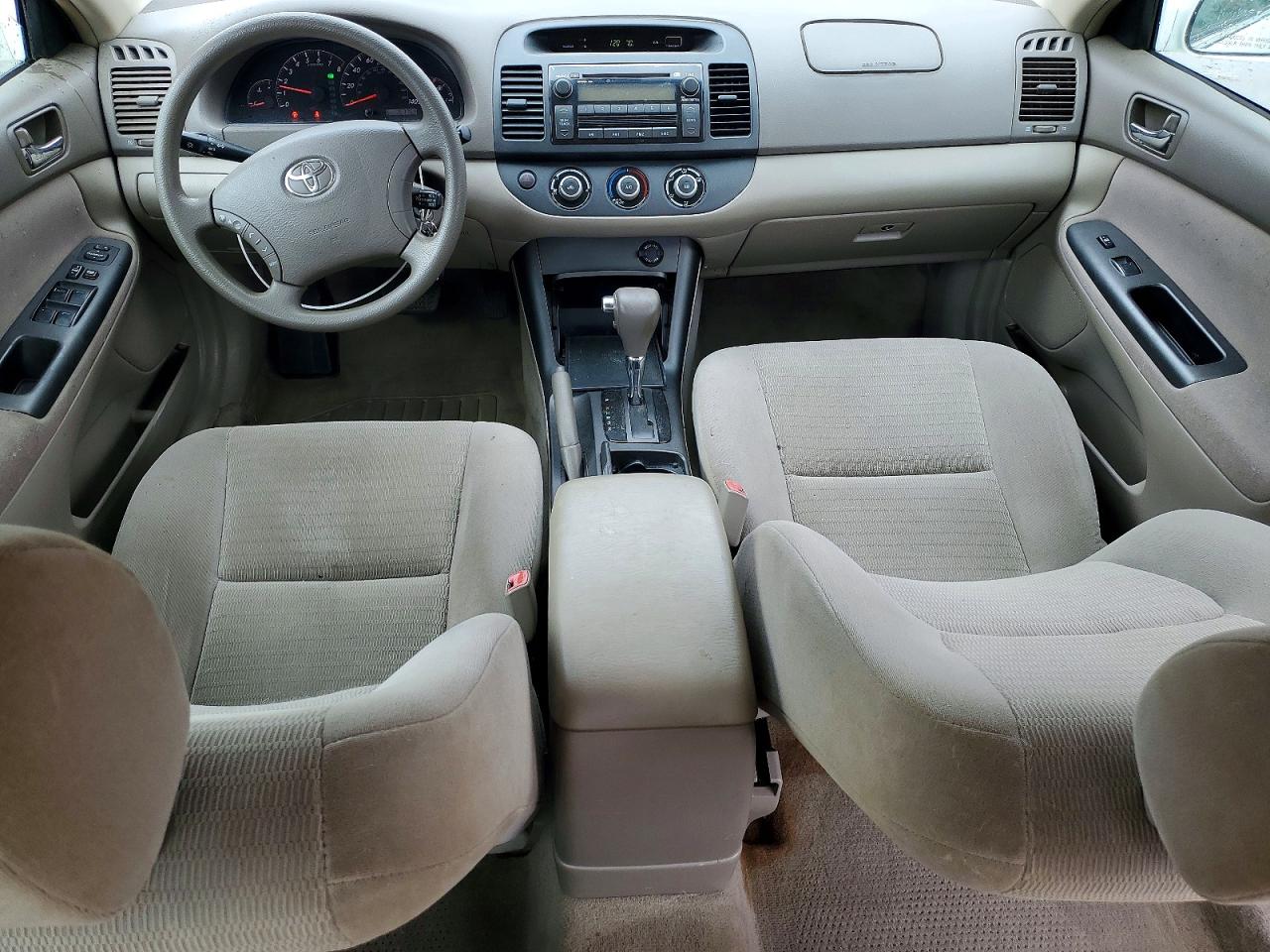 2005 TOYOTA CAMRY LE photo 8