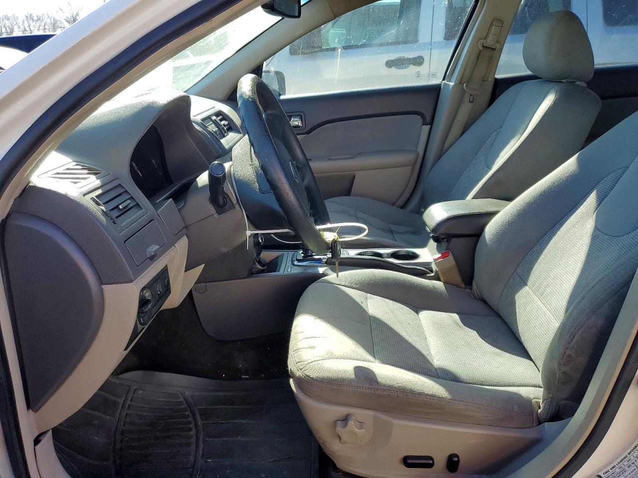 2012 FORD FUSION SE photo 7