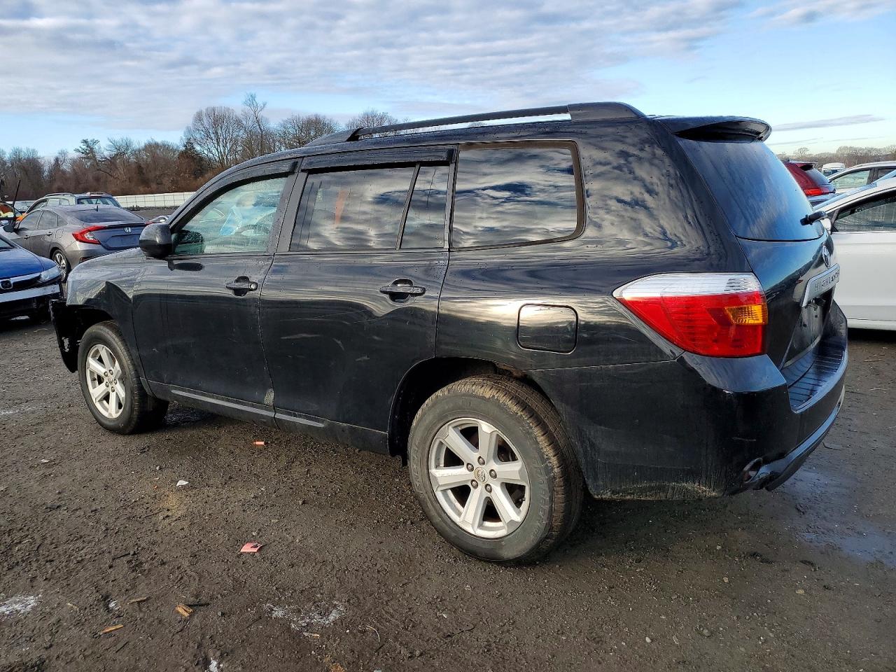 2010 TOYOTA HIGHLANDER photo 4