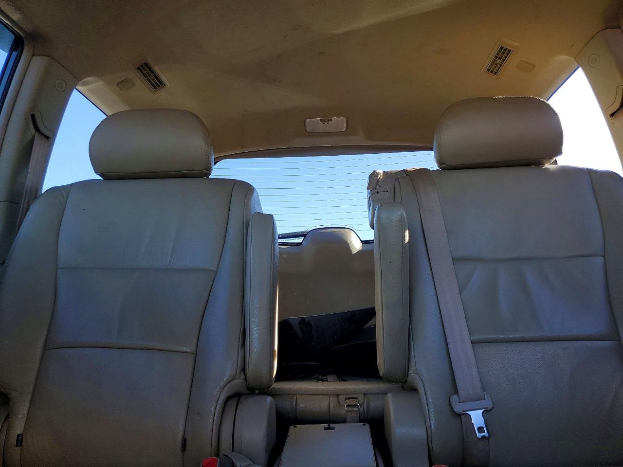 2010 TOYOTA HIGHLANDER photo 28