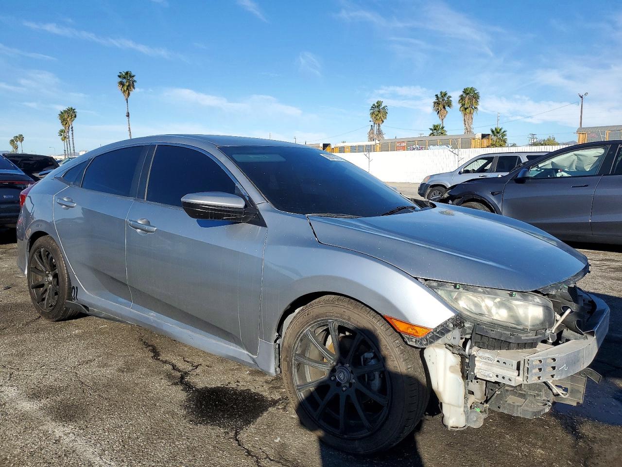 2016 HONDA CIVIC LX photo 4