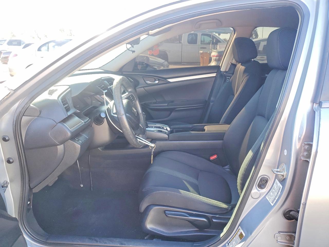 2016 HONDA CIVIC LX photo 7