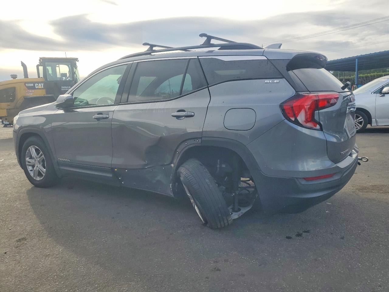 2020 GMC TERRAIN SLE photo 3