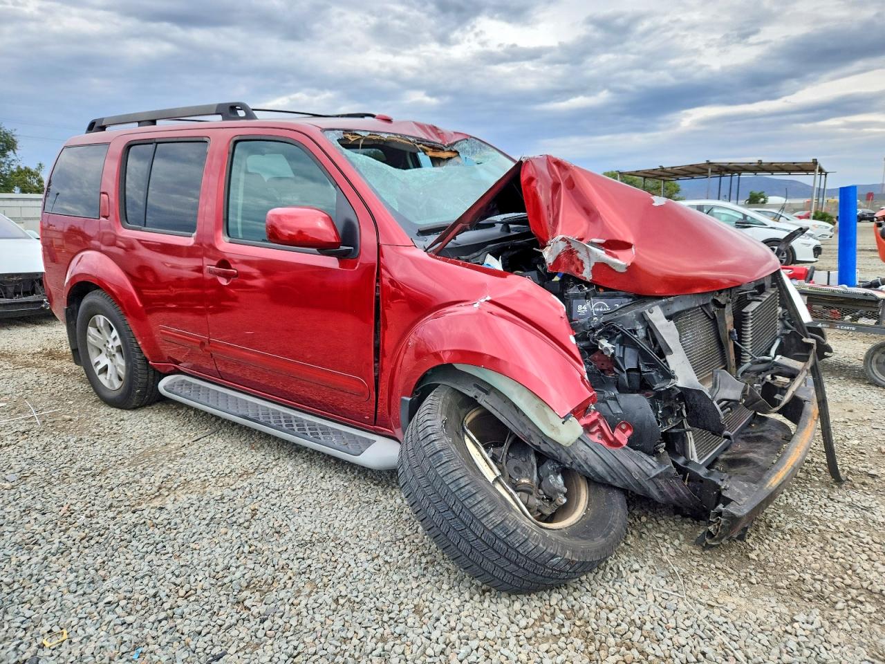 2010 NISSAN PATHFINDER photo 4