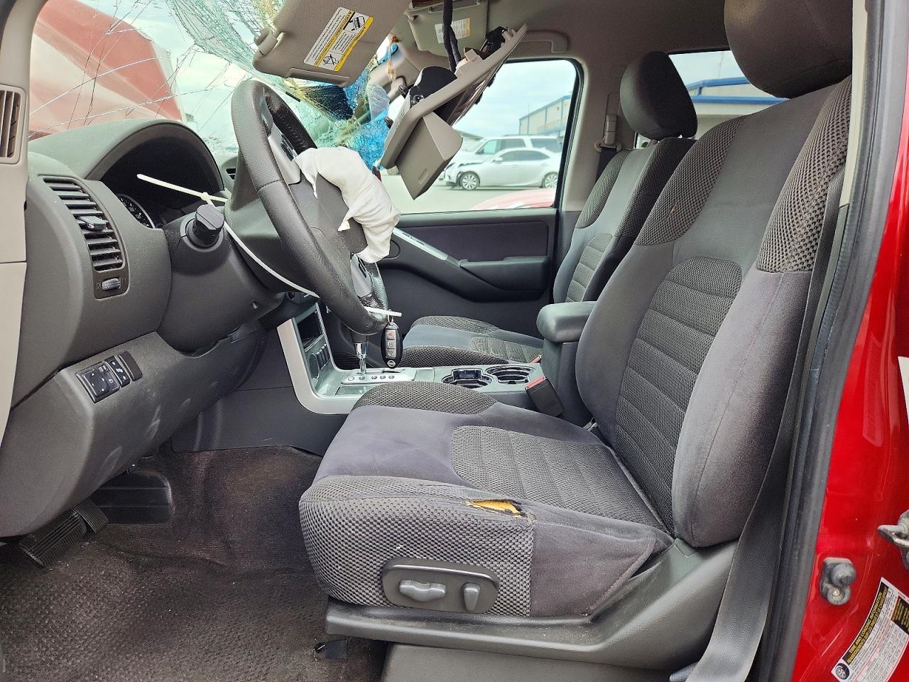 2010 NISSAN PATHFINDER photo 7