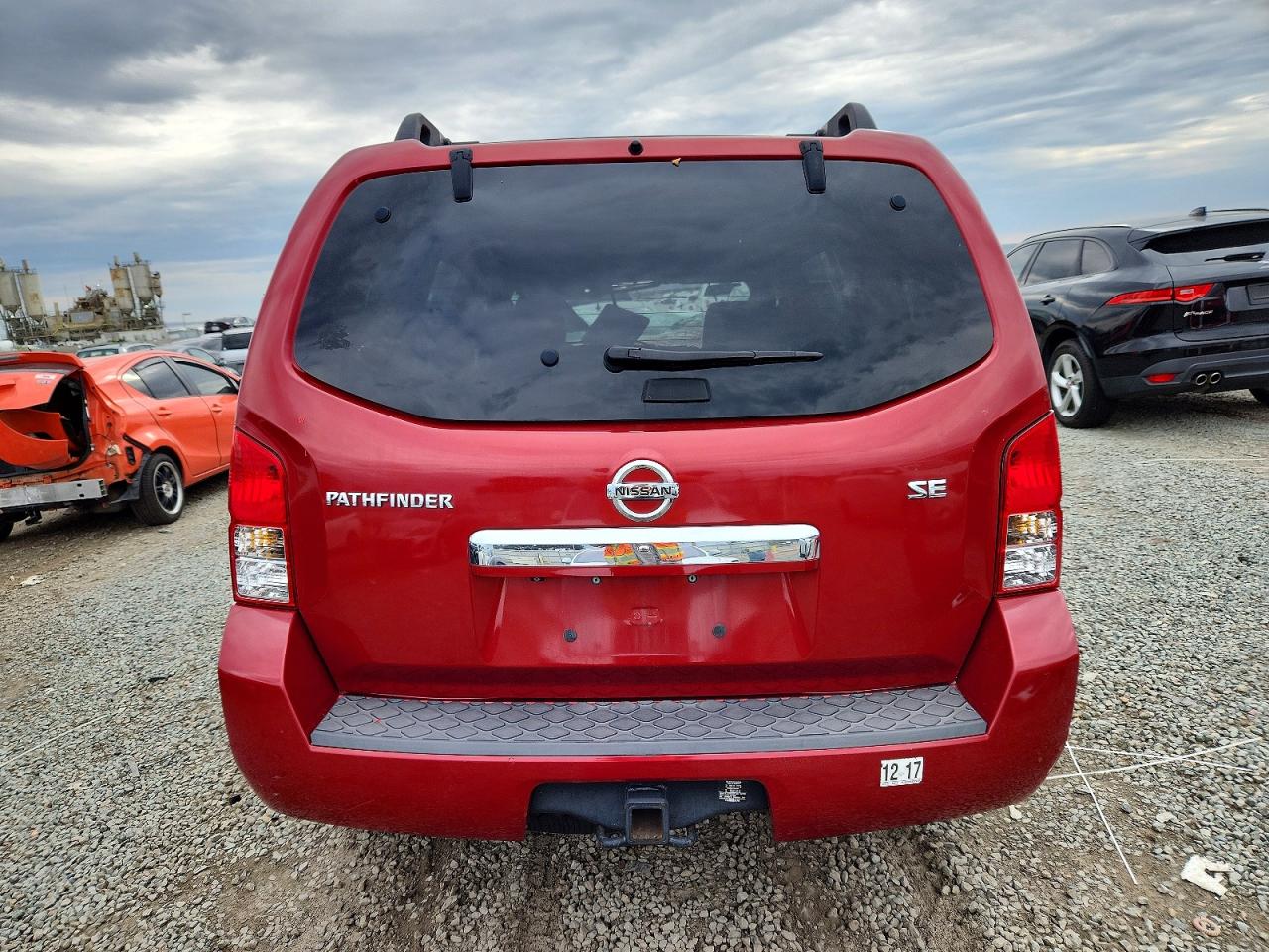 2010 NISSAN PATHFINDER photo 6