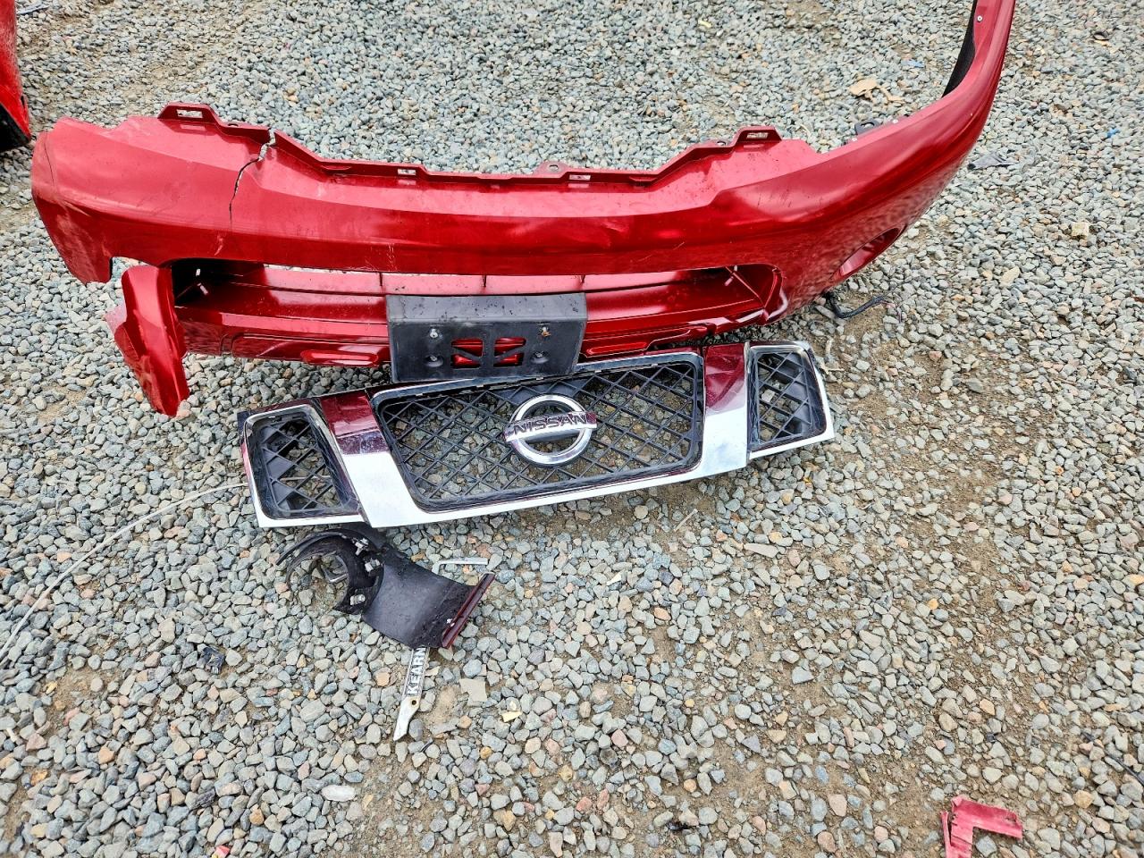 2010 NISSAN PATHFINDER photo 13
