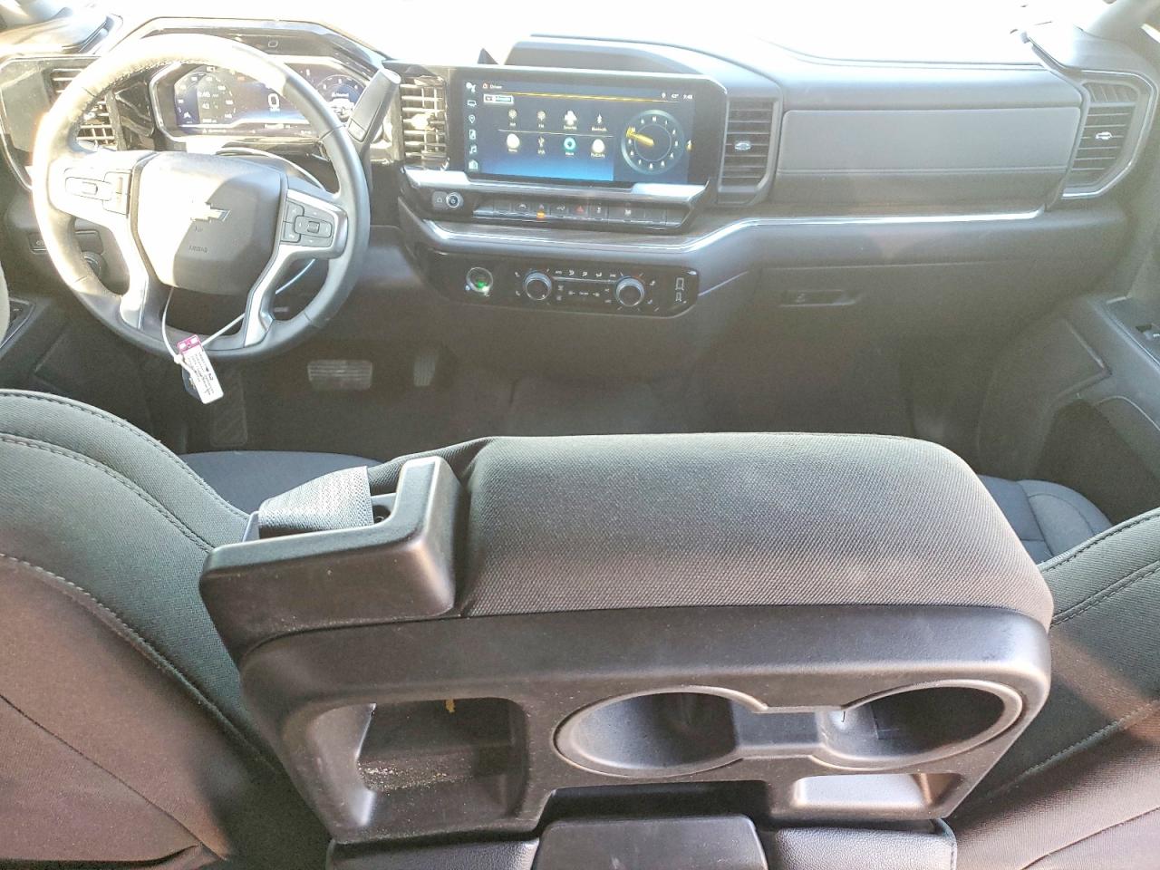 2024 CHEVROLET SILVERADO C1500 LT photo 15