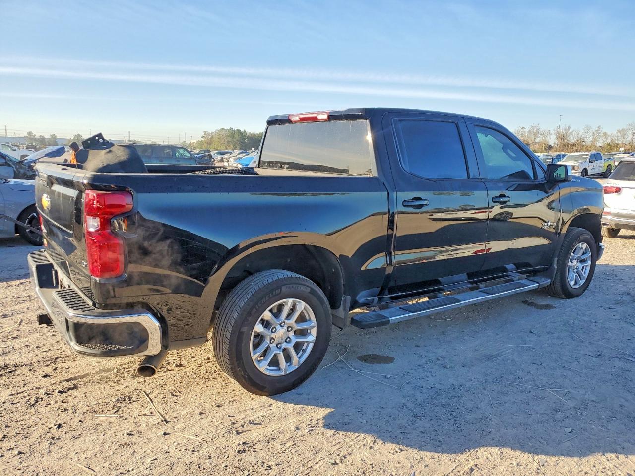 2024 CHEVROLET SILVERADO C1500 LT photo 5