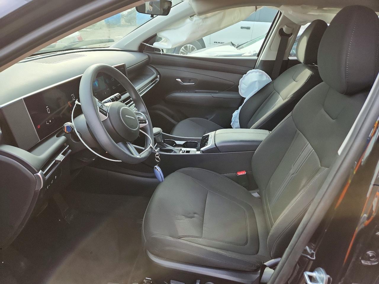 2025 HYUNDAI TUCSON SEL photo 13