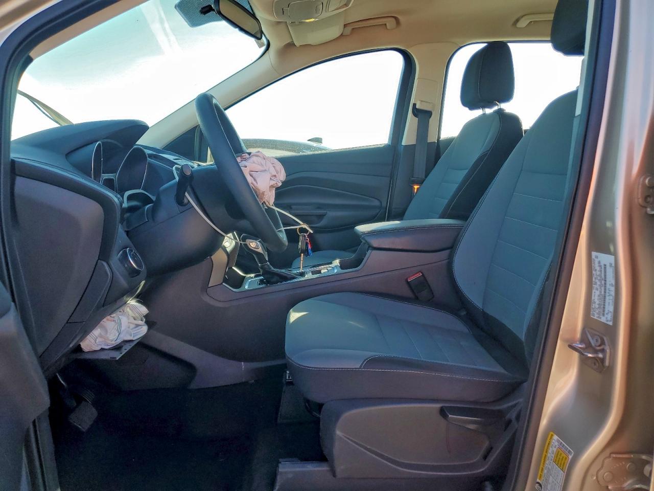 2017 FORD ESCAPE S photo 7