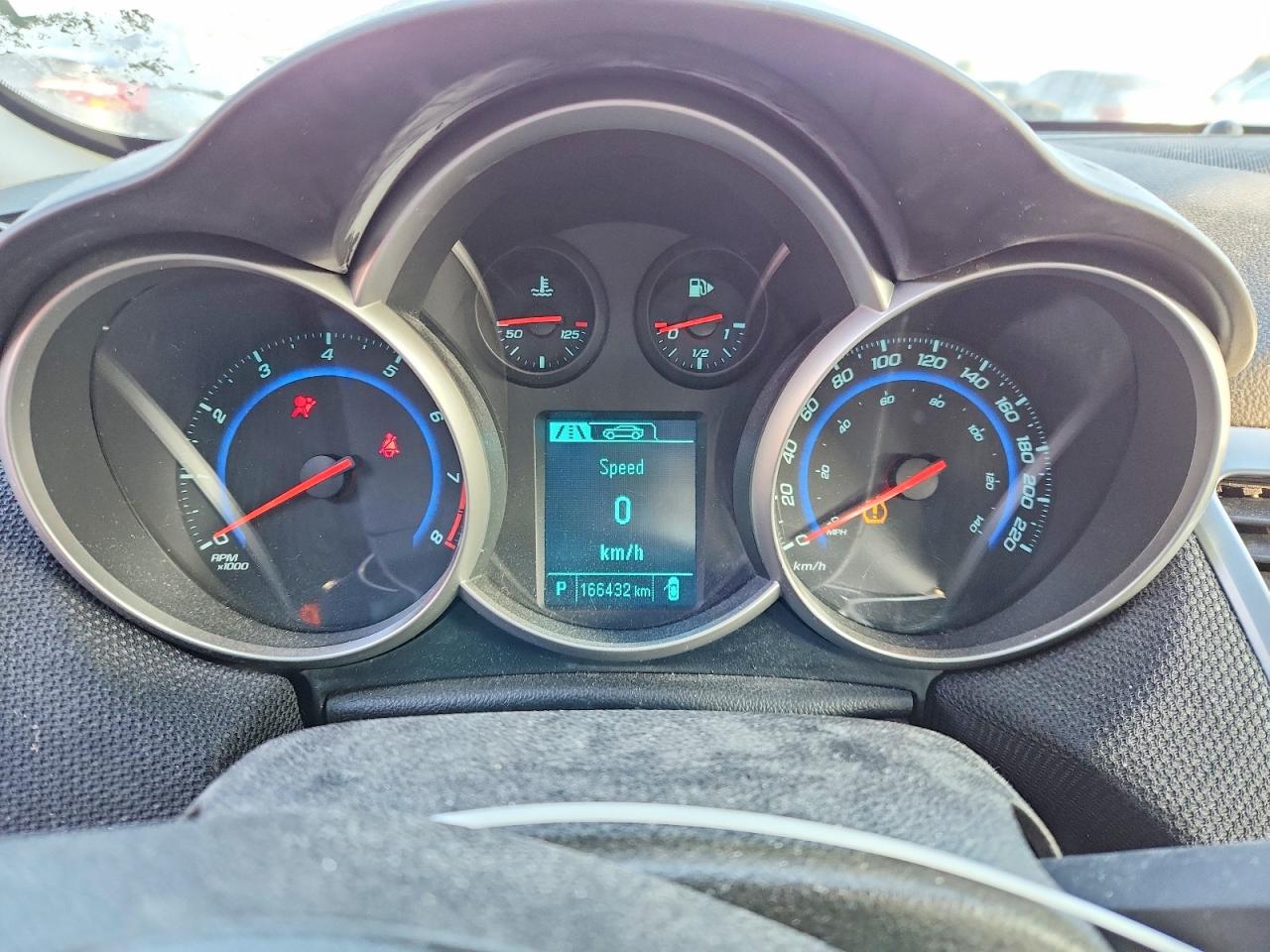 2016 CHEVROLET CRUZE LIMITED LT photo 9