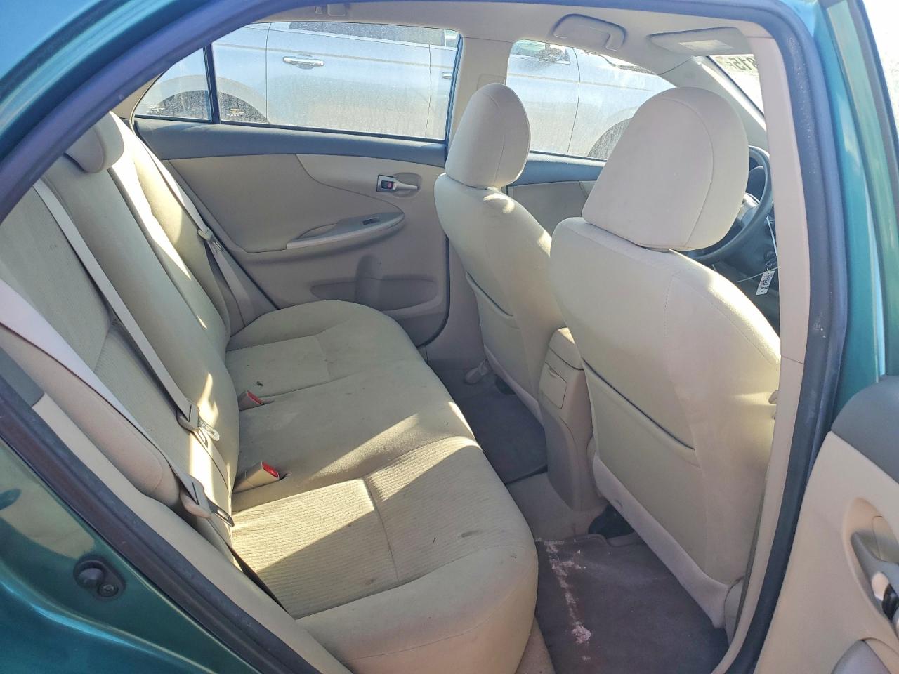 2010 TOYOTA COROLLA BASE photo 28
