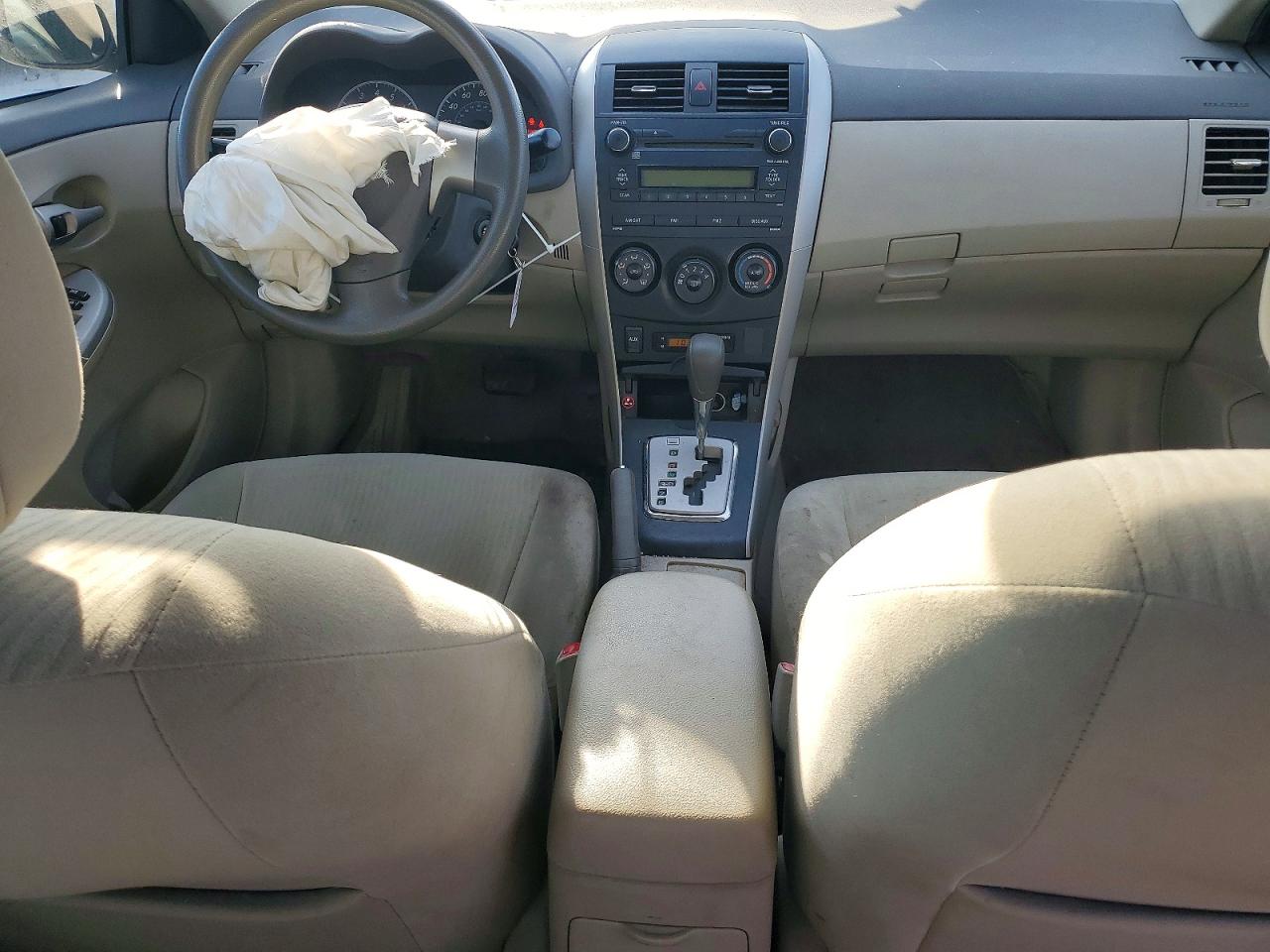2010 TOYOTA COROLLA BASE photo 22