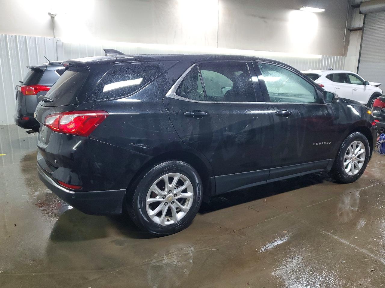 2019 CHEVROLET EQUINOX LT photo 3